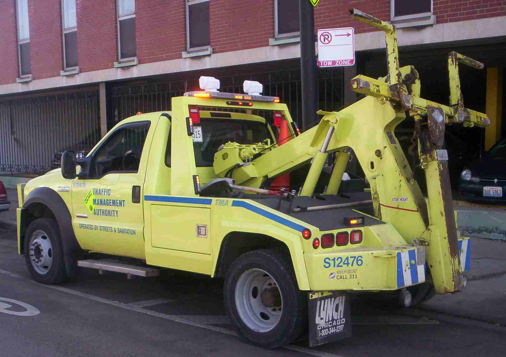 tow-truck.jpg